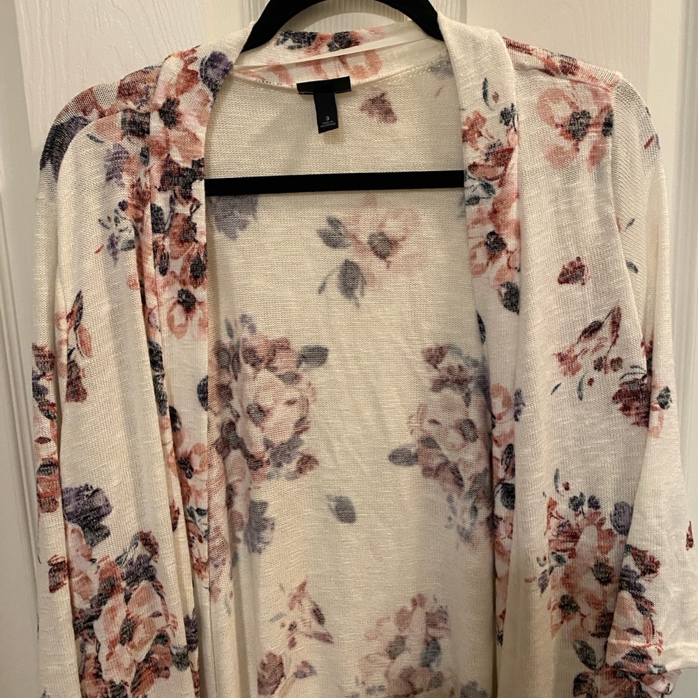 Torrid White and Pink Knit Cardigan